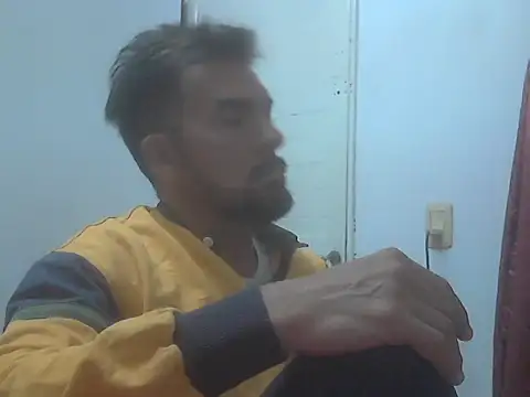 Snapshot of el_principe_hot chatting on October 29, 2:14 am el principe hot online show from October 29, 2:14 am