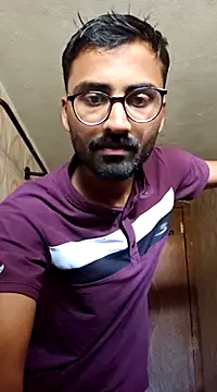 Snapshot of krishna8035 chatting on February 23, 4:44 am krishna8035 online show from February 23, 4:44 am