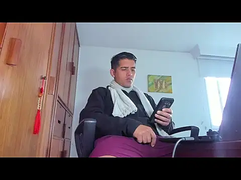 Zack Grey online show from October 6, 11:15 am