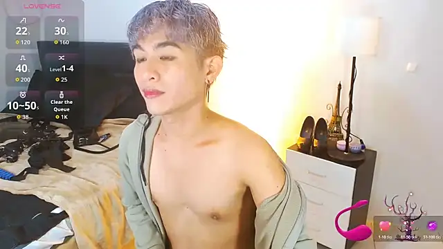 WildestTwink online show from April 10, 6:48 pm