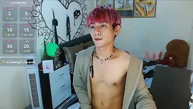 WildestTwink online show from October 2, 6:45 pm