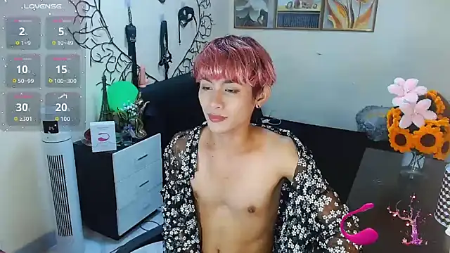 WildestTwink online show from October 14, 6:48 pm