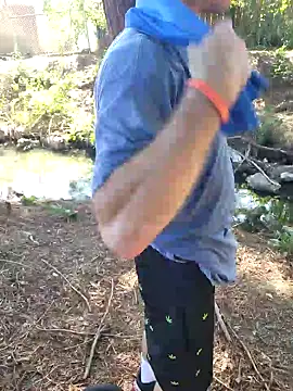 Snapshot of 415cali925 chatting on September 26, 10:07 pm 415cali925 online show from September 26, 10:07 pm