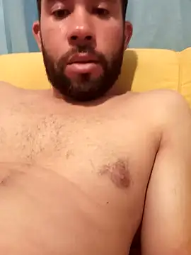 Snapshot of DOM22CM chatting on October 6, 11:20 pm DOM22CM online show from October 6, 11:20 pm