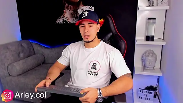 Dimitri Colleman online show from December 14, 5:07 am