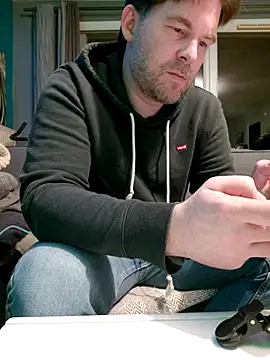 tom sauwer online show from April 16, 10:23 pm