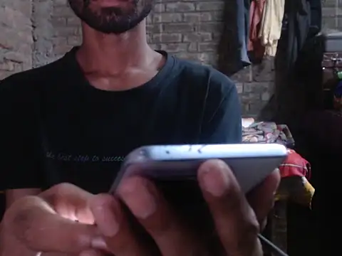 Snapshot of ThethunderPo chatting on October 30, 2:24 am ThethunderPo online show from October 30, 2:24 am