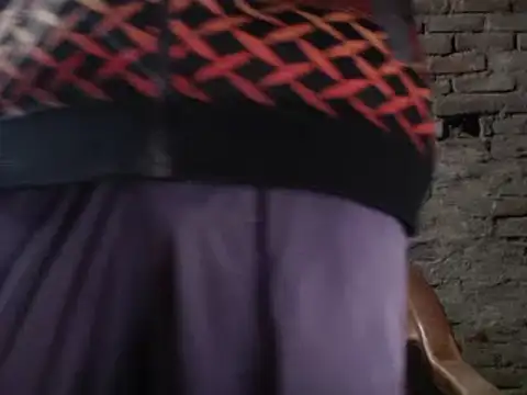 Snapshot of ThethunderPo chatting on January 12, 1:32 am ThethunderPo online show from January 12, 1:32 am