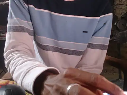 Snapshot of ThethunderPo chatting on February 27, 2:41 am ThethunderPo online show from February 27, 2:41 am