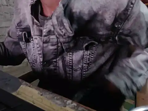 Snapshot of ThethunderPo chatting on December 2, 1:44 pm ThethunderPo online show from December 2, 1:44 pm