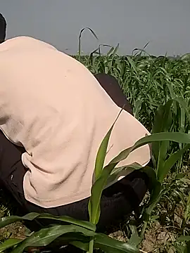 Snapshot of ThethunderPo chatting on March 3, 4:23 am ThethunderPo online show from March 3, 4:23 am