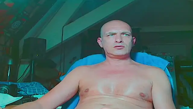 maxhard77 online show from May 31, 10:33 pm