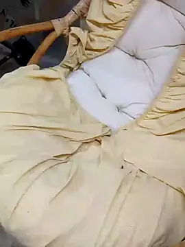 Snapshot of IronedTitan chatting on December 7, 2:20 am IronedTitan online show from December 7, 2:20 am