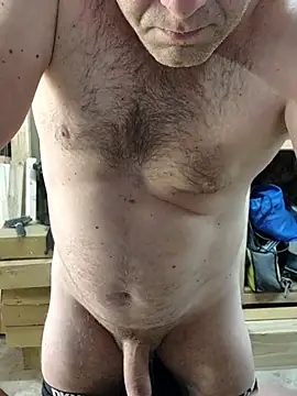 Snapshot of IronedTitan chatting on September 22, 12:33 am IronedTitan online show from September 22, 12:33 am