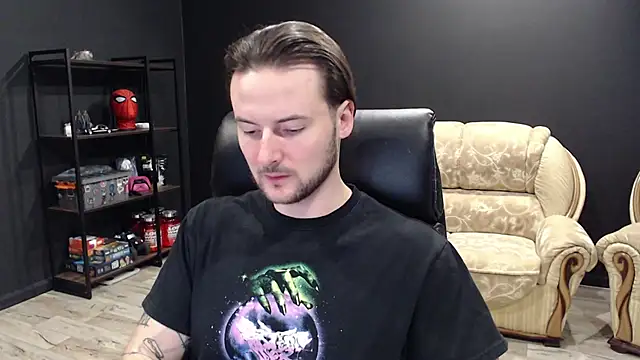 Snapshot of MihasikD chatting on January 28, 9:19 am MihasikD online show from January 28, 9:19 am