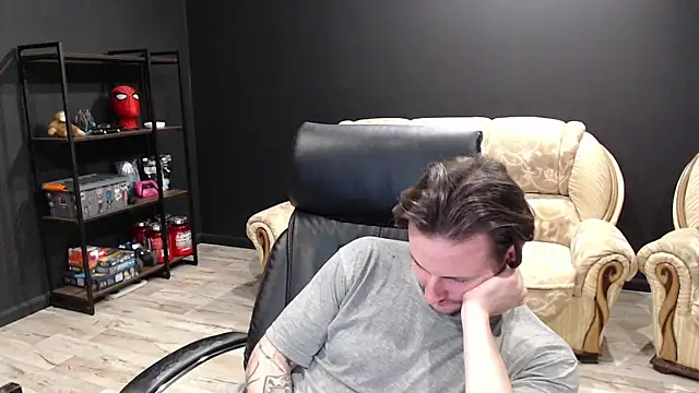 Snapshot of MihasikD chatting on March 21, 8:08 pm MihasikD online show from March 21, 8:08 pm