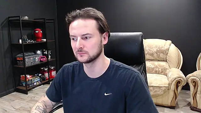 Snapshot of MihasikD chatting on January 31, 7:51 pm MihasikD online show from January 31, 7:51 pm