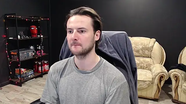 Snapshot of MihasikD chatting on January 6, 2:03 pm MihasikD online show from January 6, 2:03 pm