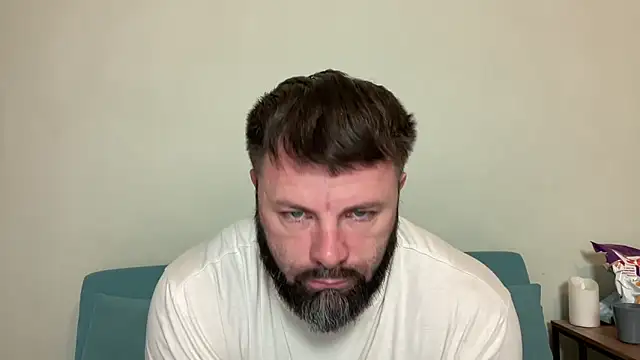 Snapshot of AlphaSparks chatting on September 18, 3:08 am AlphaSparks online show from September 18, 3:08 am