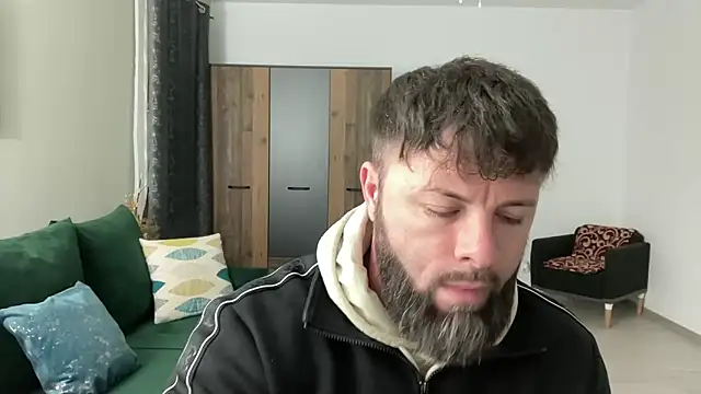 Snapshot of AlphaSparks chatting on March 7, 3:40 am AlphaSparks online show from March 7, 3:40 am