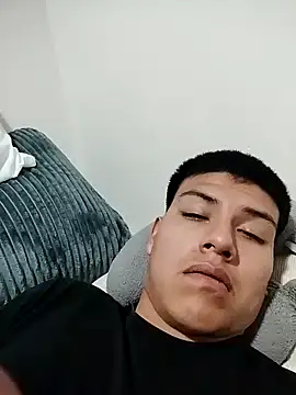 mikeeeeeell online show from December 23, 10:24 am