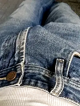 Babyucum4me online show from December 2, 9:45 am