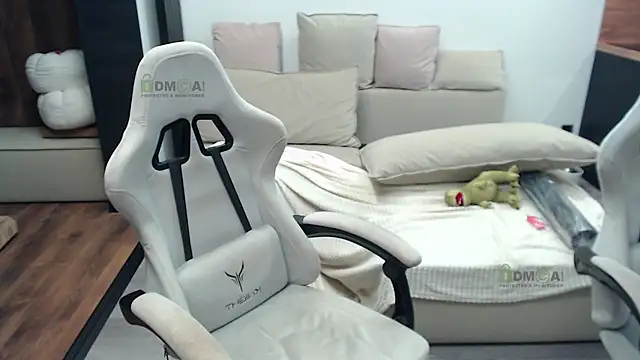 Sunny-Girl1 online show from November 20, 6:18 pm