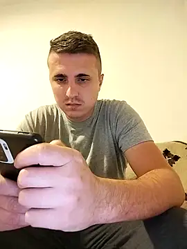 MrNoBoDy000 online show from September 30, 1:47 pm