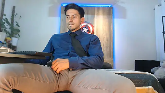 Andrew 4  online show from February 19, 2:08 am