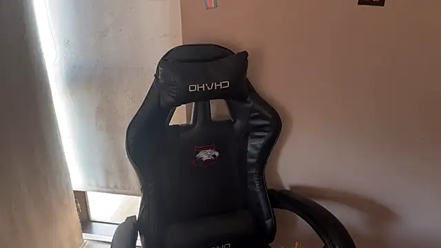 vladdymeow online show from September 26, 5:54 pm