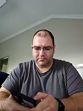 Andrew1900529 online show from December 12, 1:17 pm