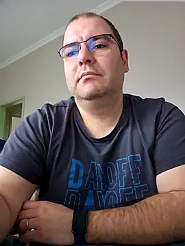 Andrew1900529 online show from December 10, 7:47 am