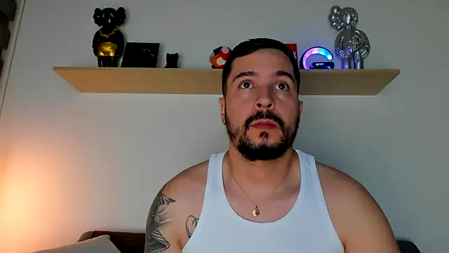 camilo restrepo21 online show from January 17, 11:44 pm