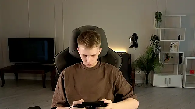 arlekincrop online show from September 18, 8:05 am