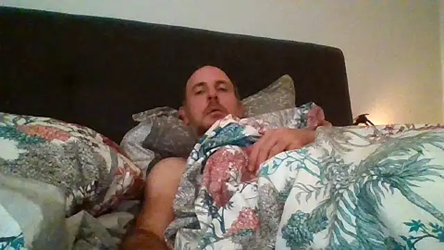 verylargecock online show from September 16, 9:26 pm