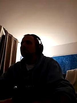 verylargecock online show from September 18, 3:19 am