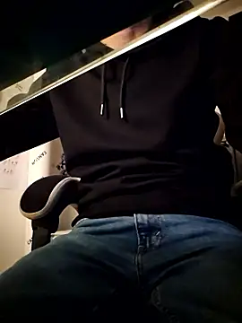 verylargecock online show from January 16, 1:58 pm