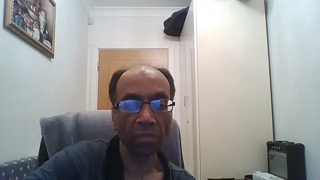 Snapshot of rauncher1 chatting on October 4, 11:31 pm rauncher1 online show from October 4, 11:31 pm