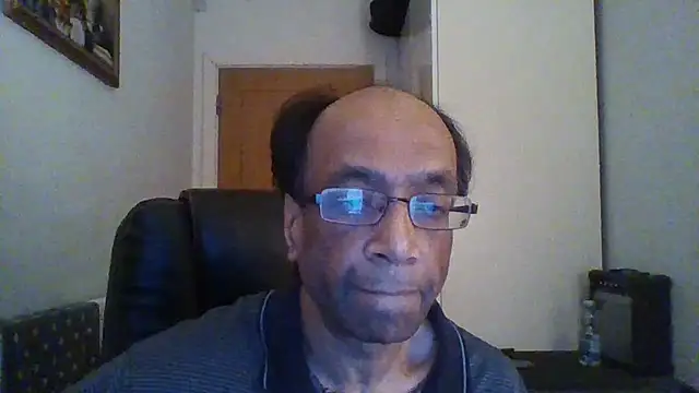 Snapshot of rauncher1 chatting on January 22, 8:51 am rauncher1 online show from January 22, 8:51 am