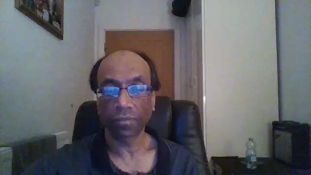 Snapshot of rauncher1 chatting on February 27, 12:30 am rauncher1 online show from February 27, 12:30 am