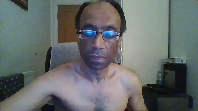 Snapshot of rauncher1 chatting on October 27, 4:53 pm rauncher1 online show from October 27, 4:53 pm