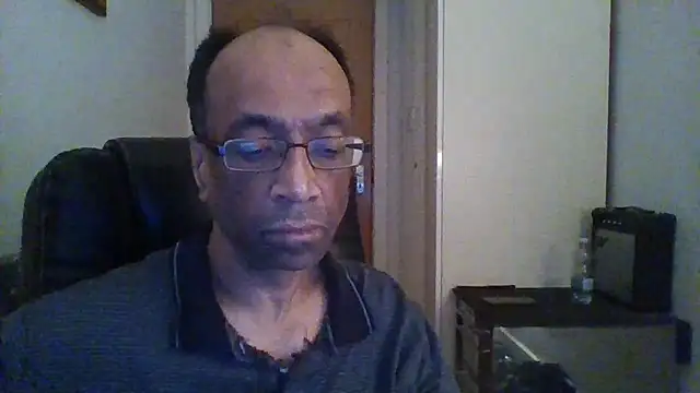 Snapshot of rauncher1 chatting on March 6, 12:54 am rauncher1 online show from March 6, 12:54 am