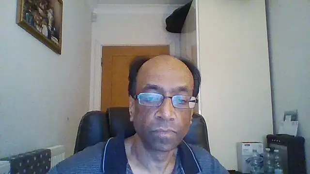 Snapshot of rauncher1 chatting on December 2, 9:55 am rauncher1 online show from December 2, 9:55 am