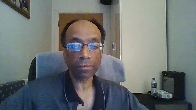 Snapshot of rauncher1 chatting on October 13, 8:42 am rauncher1 online show from October 13, 8:42 am