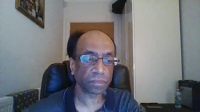 Snapshot of rauncher1 chatting on February 4, 9:17 am rauncher1 online show from February 4, 9:17 am