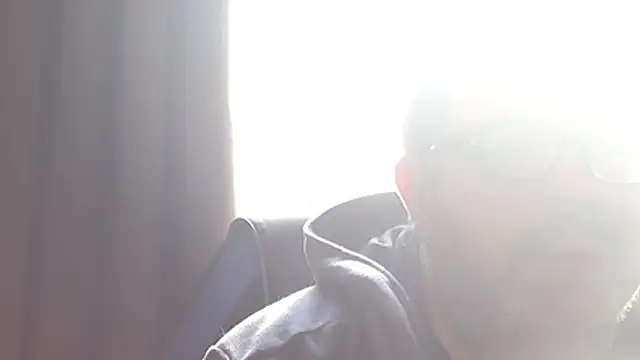 neegrr online show from March 4, 7:37 am