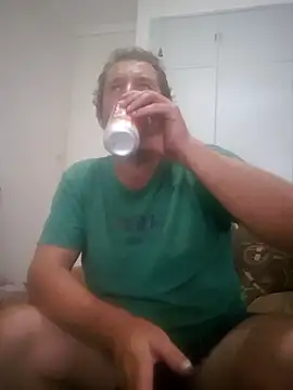 Snapshot of TryingWind chatting on March 2, 3:09 pm TryingWind online show from March 2, 3:09 pm