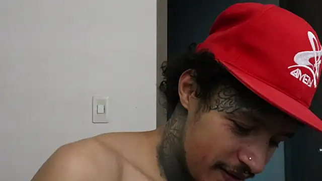 trieone online show from October 3, 12:48 am