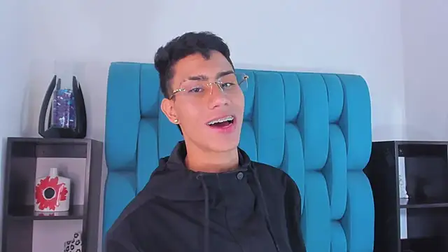 AlanNaughty online show from January 8, 9:12 pm