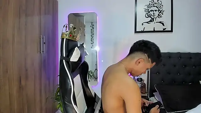 AlanNaughty online show from February 4, 11:44 pm